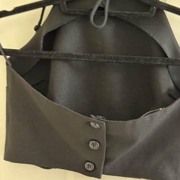 Renee and Company Black Button-Back Crop Top | Size M - Picture 2 of 3